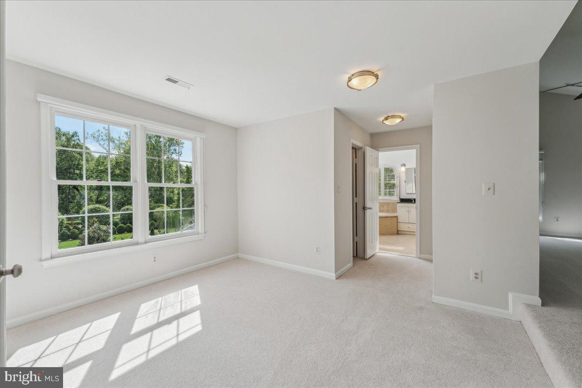 3020 FOX MILL RD, OAKTON, Virginia 22124, 5 Bedrooms Bedrooms, ,4 BathroomsBathrooms,Residential,For sale,3020 FOX MILL RD,VAFX2237638 MLS # VAFX2237638