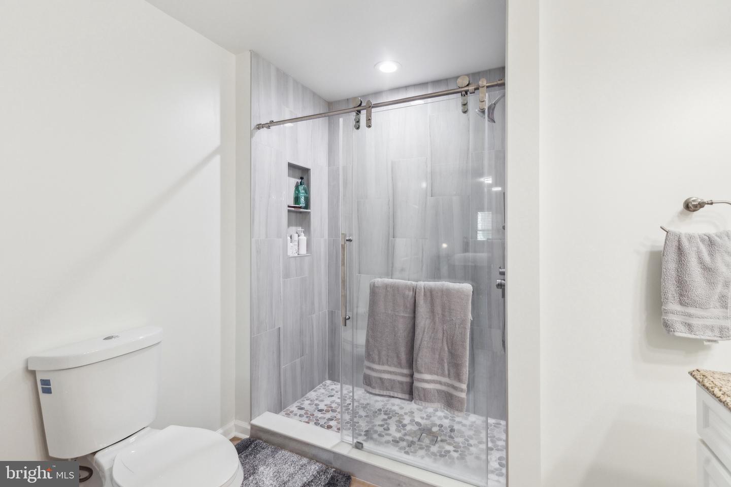 5511 MOULTRIE RD, SPRINGFIELD, Virginia 22151, 3 Bedrooms Bedrooms, 13 Rooms Rooms,2 BathroomsBathrooms,Residential,For sale,5511 MOULTRIE RD,VAFX2237736 MLS # VAFX2237736