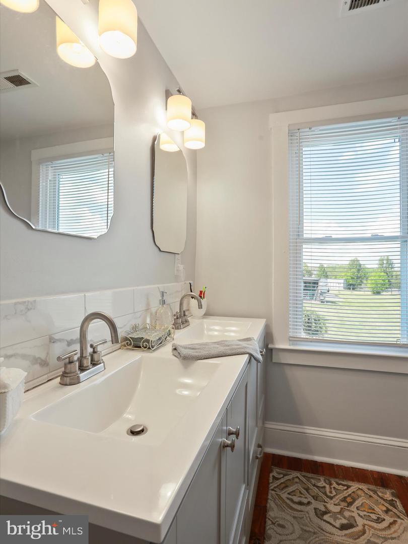 1691 WAKEMAN MILL RD, FRONT ROYAL, Virginia 22630, 3 Bedrooms Bedrooms, ,2 BathroomsBathrooms,Residential,For sale,1691 WAKEMAN MILL RD,VAWR2011048 MLS # VAWR2011048