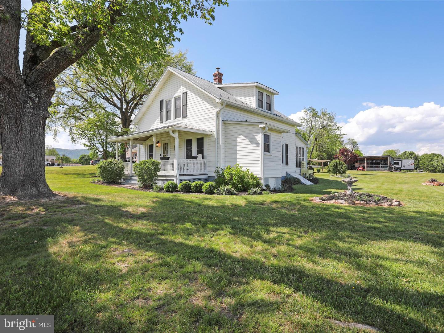 1691 WAKEMAN MILL RD, FRONT ROYAL, Virginia 22630, 3 Bedrooms Bedrooms, ,2 BathroomsBathrooms,Residential,For sale,1691 WAKEMAN MILL RD,VAWR2011048 MLS # VAWR2011048