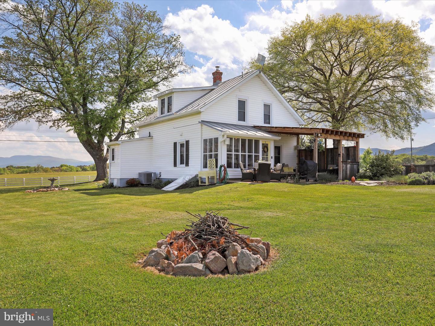 1691 WAKEMAN MILL RD, FRONT ROYAL, Virginia 22630, 3 Bedrooms Bedrooms, ,2 BathroomsBathrooms,Residential,For sale,1691 WAKEMAN MILL RD,VAWR2011048 MLS # VAWR2011048