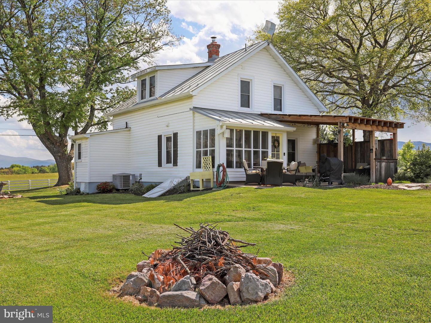 1691 WAKEMAN MILL RD, FRONT ROYAL, Virginia 22630, 3 Bedrooms Bedrooms, ,2 BathroomsBathrooms,Residential,For sale,1691 WAKEMAN MILL RD,VAWR2011048 MLS # VAWR2011048