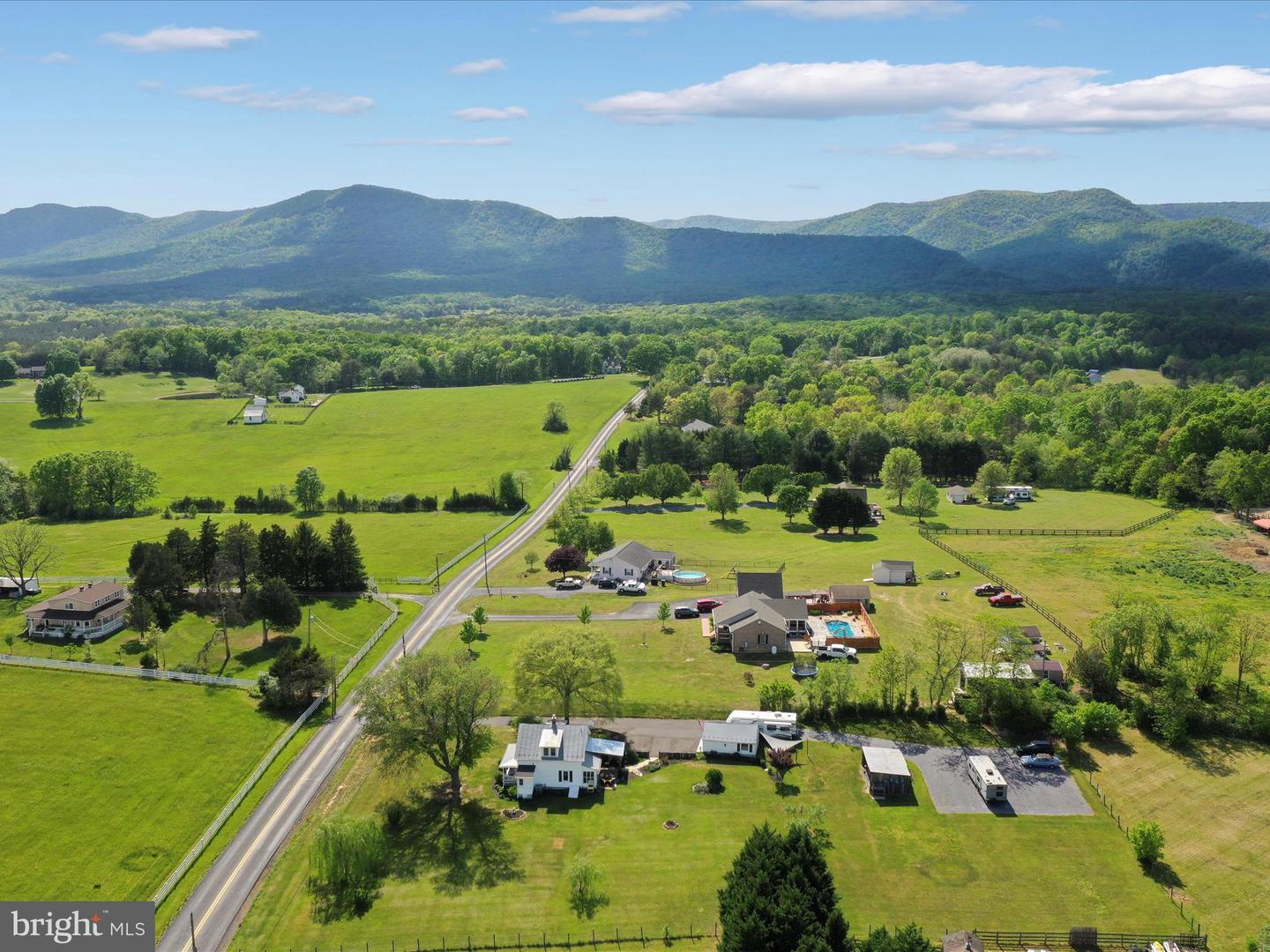 1691 WAKEMAN MILL RD, FRONT ROYAL, Virginia 22630, 3 Bedrooms Bedrooms, ,2 BathroomsBathrooms,Residential,For sale,1691 WAKEMAN MILL RD,VAWR2011048 MLS # VAWR2011048