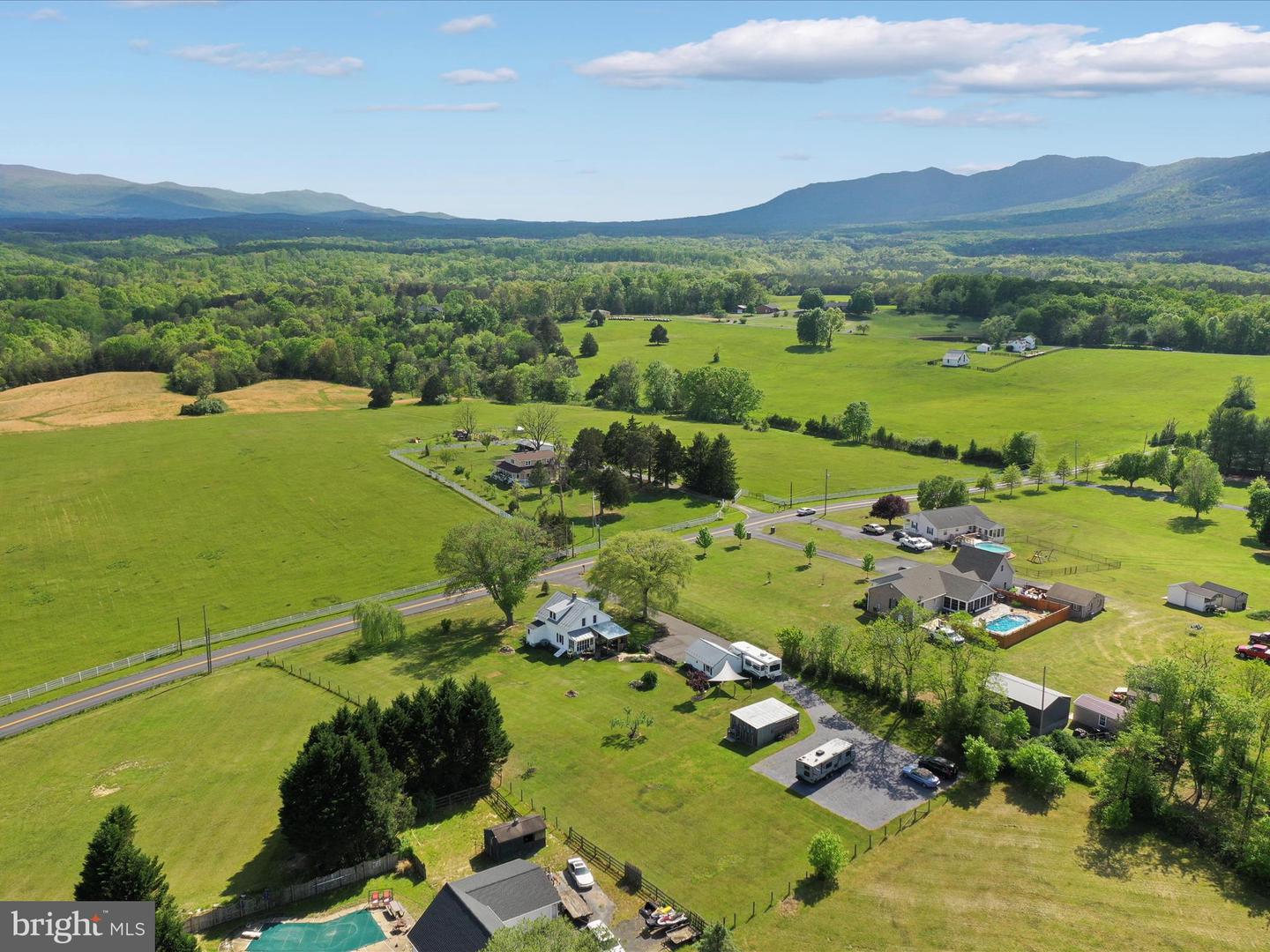1691 WAKEMAN MILL RD, FRONT ROYAL, Virginia 22630, 3 Bedrooms Bedrooms, ,2 BathroomsBathrooms,Residential,For sale,1691 WAKEMAN MILL RD,VAWR2011048 MLS # VAWR2011048