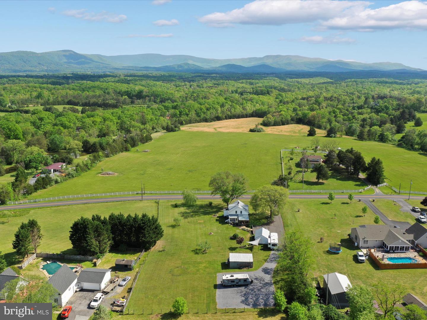 1691 WAKEMAN MILL RD, FRONT ROYAL, Virginia 22630, 3 Bedrooms Bedrooms, ,2 BathroomsBathrooms,Residential,For sale,1691 WAKEMAN MILL RD,VAWR2011048 MLS # VAWR2011048
