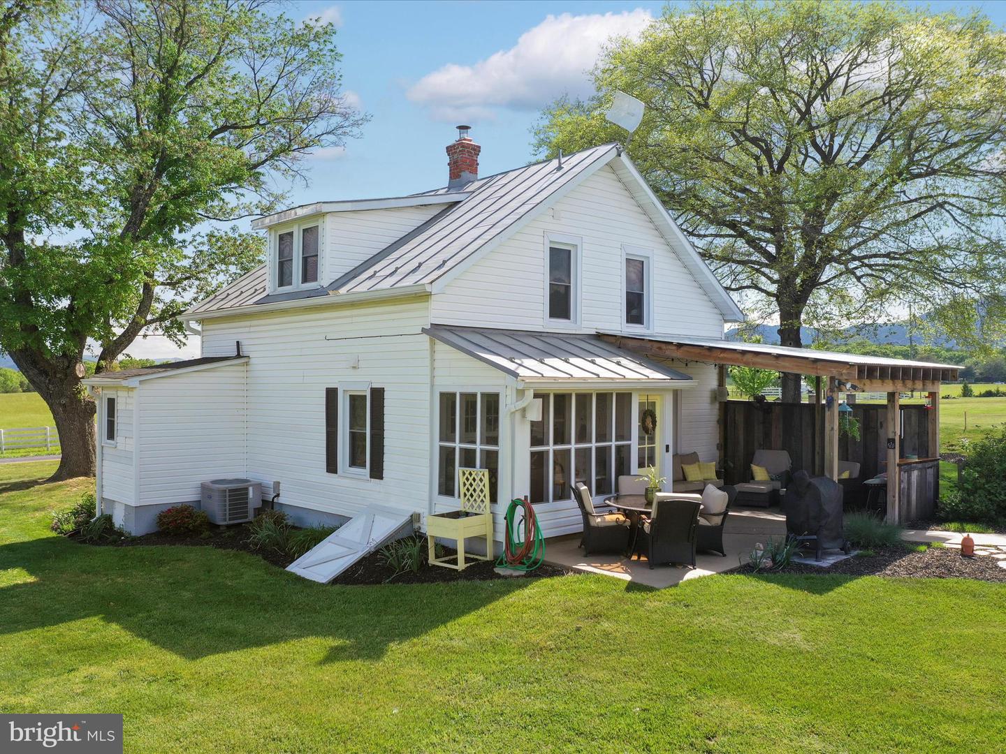 1691 WAKEMAN MILL RD, FRONT ROYAL, Virginia 22630, 3 Bedrooms Bedrooms, ,2 BathroomsBathrooms,Residential,For sale,1691 WAKEMAN MILL RD,VAWR2011048 MLS # VAWR2011048