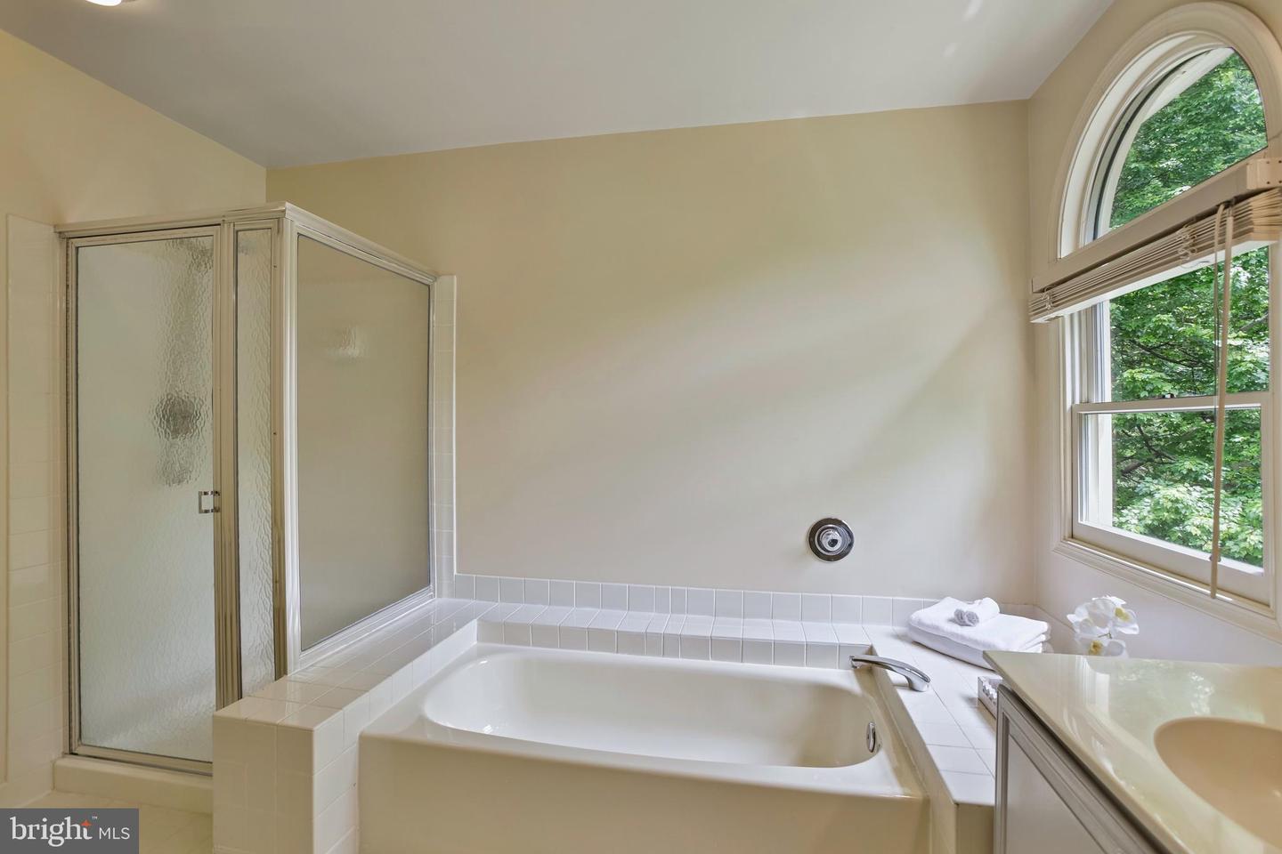 13105 WILLOUGHBY POINT DR, FAIRFAX, Virginia 22033, 4 Bedrooms Bedrooms, ,3 BathroomsBathrooms,Residential,For sale,13105 WILLOUGHBY POINT DR,VAFX2237860 MLS # VAFX2237860