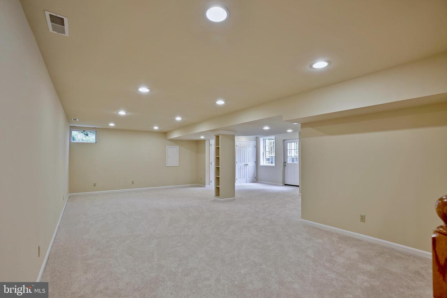 13105 WILLOUGHBY POINT DR, FAIRFAX, Virginia 22033, 4 Bedrooms Bedrooms, ,3 BathroomsBathrooms,Residential,For sale,13105 WILLOUGHBY POINT DR,VAFX2237860 MLS # VAFX2237860