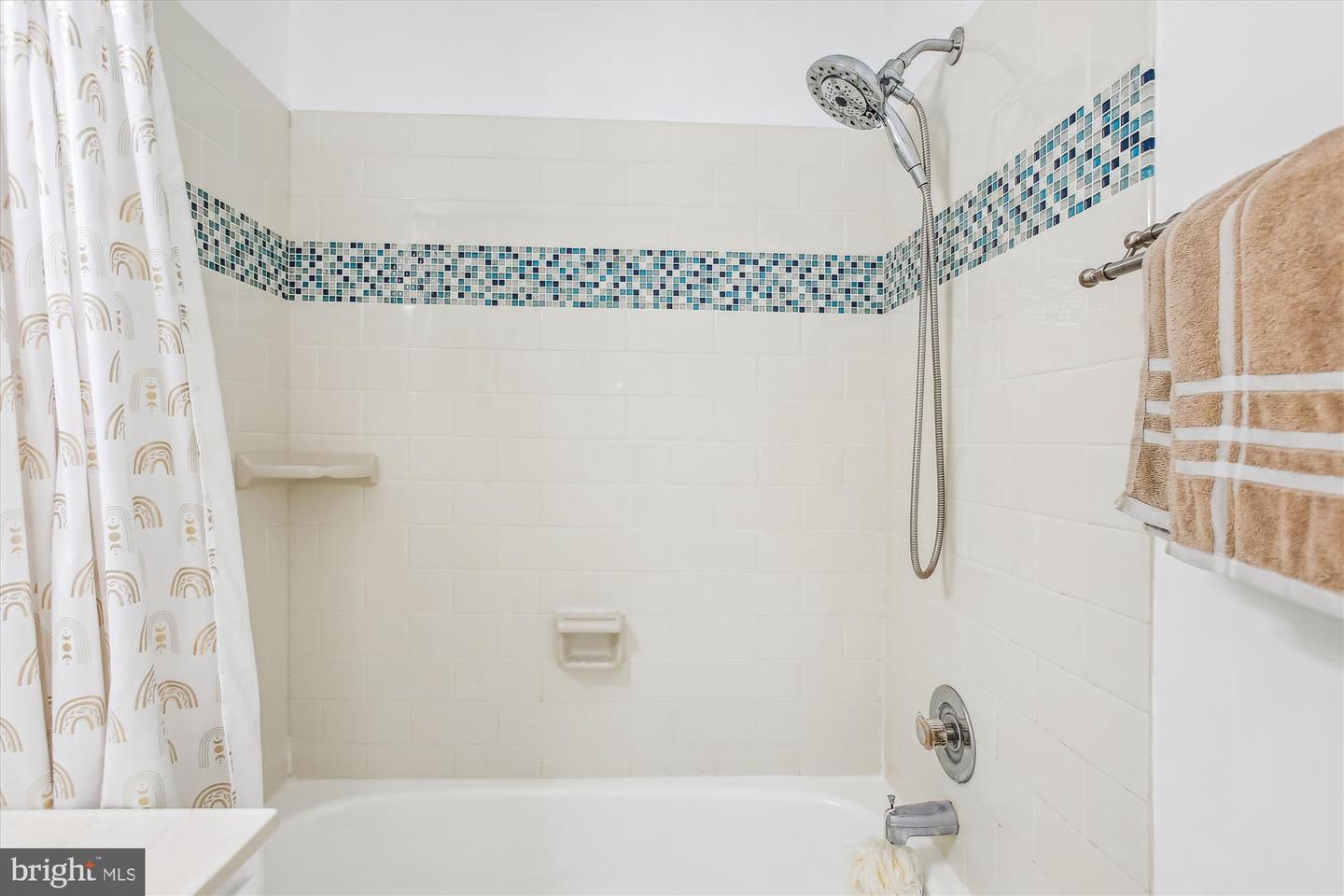3863 ORIOLE CT, DUMFRIES, Virginia 22025, 5 Bedrooms Bedrooms, 8 Rooms Rooms,2 BathroomsBathrooms,Residential,For sale,3863 ORIOLE CT,VAPW2093562 MLS # VAPW2093562