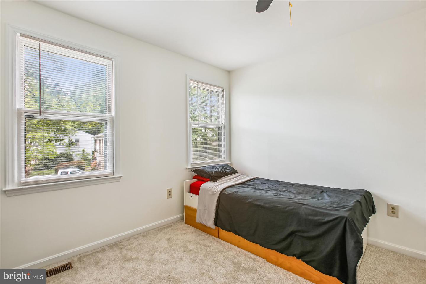 3863 ORIOLE CT, DUMFRIES, Virginia 22025, 5 Bedrooms Bedrooms, 8 Rooms Rooms,2 BathroomsBathrooms,Residential,For sale,3863 ORIOLE CT,VAPW2093562 MLS # VAPW2093562