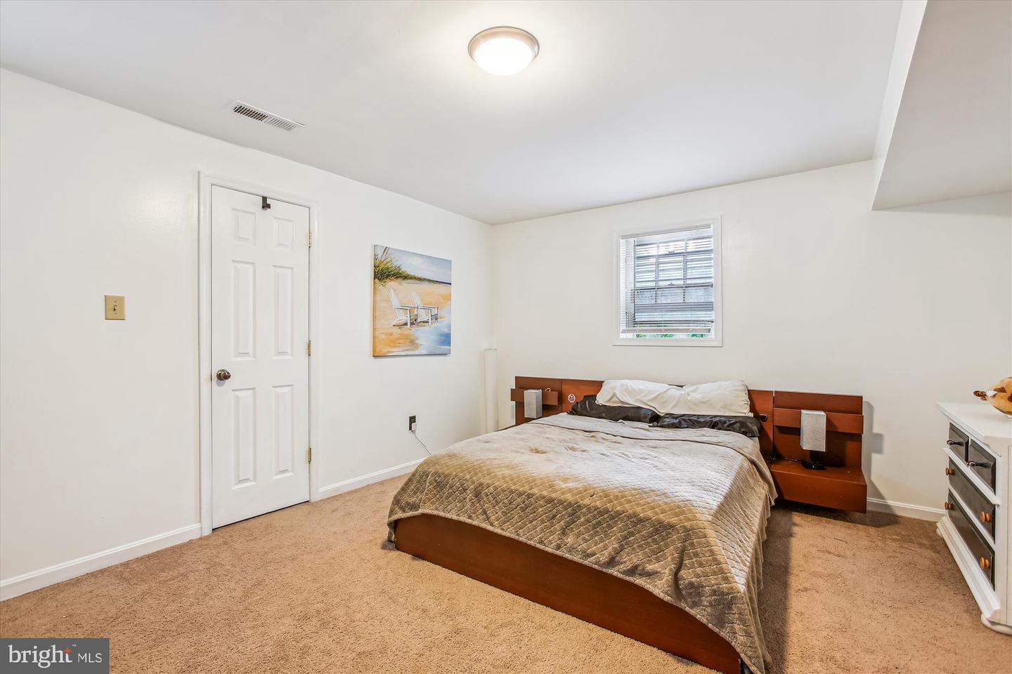 3863 ORIOLE CT, DUMFRIES, Virginia 22025, 5 Bedrooms Bedrooms, 8 Rooms Rooms,2 BathroomsBathrooms,Residential,For sale,3863 ORIOLE CT,VAPW2093562 MLS # VAPW2093562