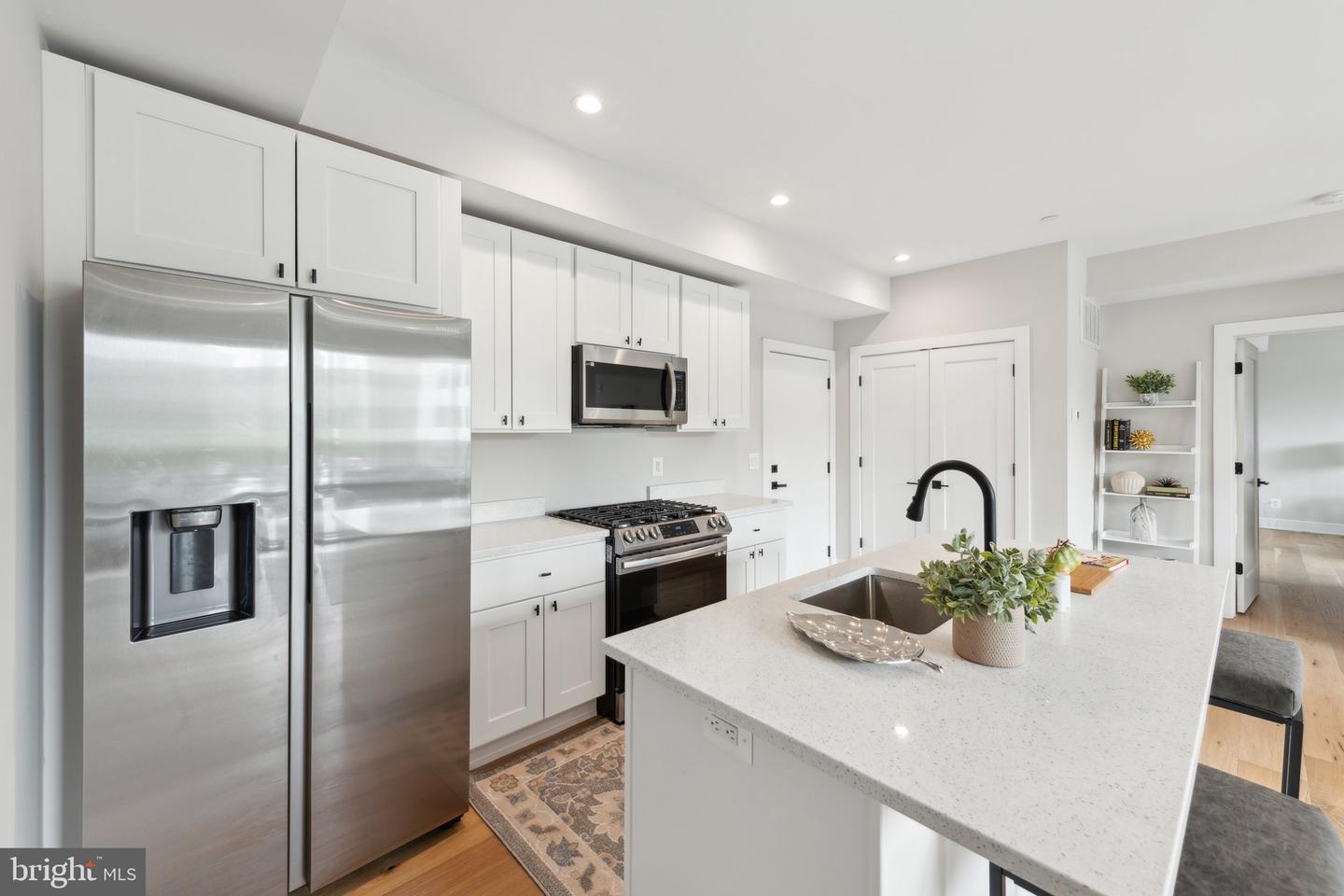 1955 FAIRLAWN ST SE #203, WASHINGTON, District Of Columbia 20020, 1 Bedroom Bedrooms, ,1 BathroomBathrooms,Residential,For sale,1955 FAIRLAWN ST SE #203,DCDC2198374 MLS # DCDC2198374