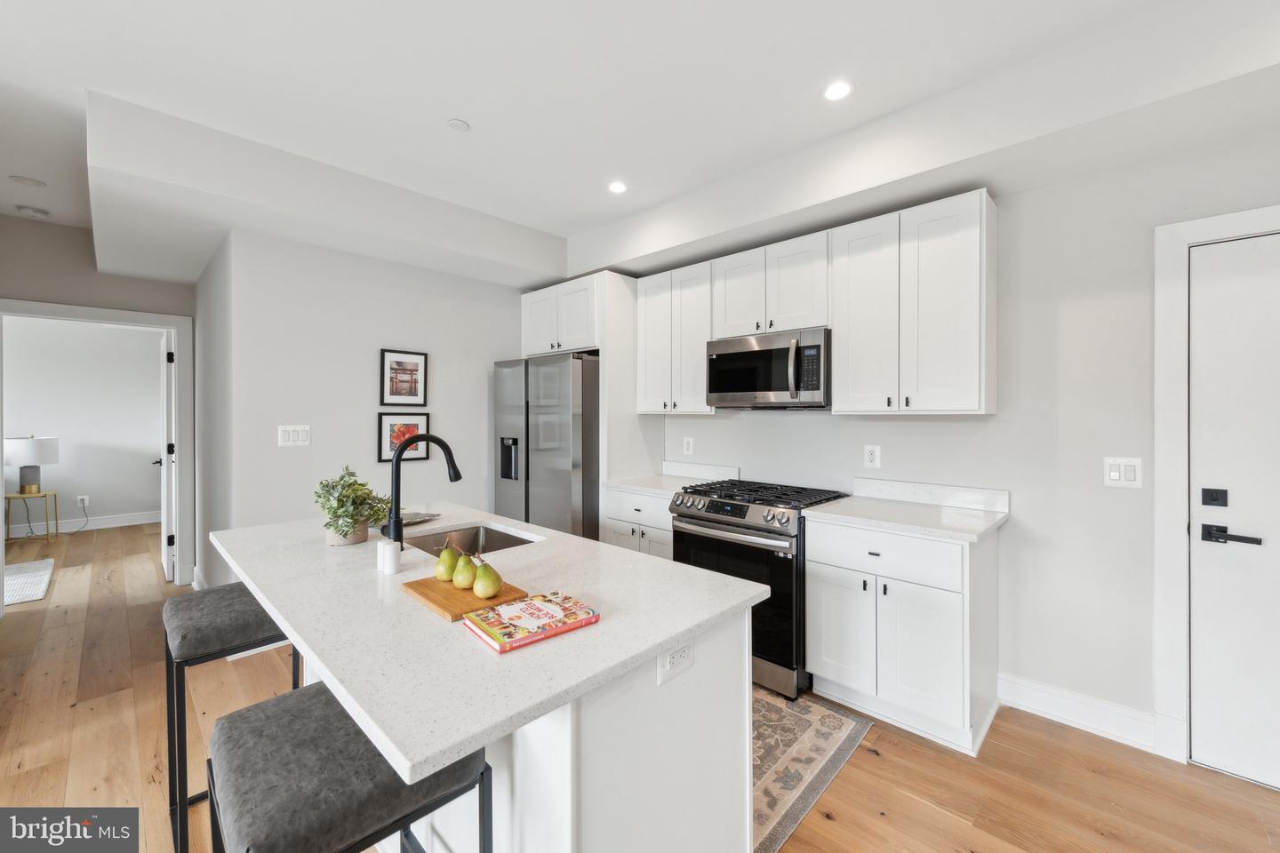 1955 FAIRLAWN ST SE #203, WASHINGTON, District Of Columbia 20020, 1 Bedroom Bedrooms, ,1 BathroomBathrooms,Residential,For sale,1955 FAIRLAWN ST SE #203,DCDC2198374 MLS # DCDC2198374