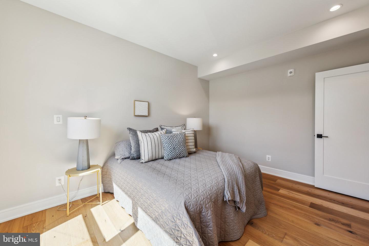 1955 FAIRLAWN ST SE #203, WASHINGTON, District Of Columbia 20020, 1 Bedroom Bedrooms, ,1 BathroomBathrooms,Residential,For sale,1955 FAIRLAWN ST SE #203,DCDC2198374 MLS # DCDC2198374