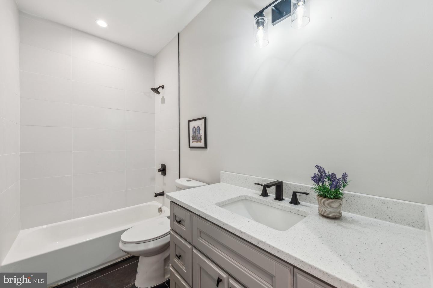 1955 FAIRLAWN ST SE #203, WASHINGTON, District Of Columbia 20020, 1 Bedroom Bedrooms, ,1 BathroomBathrooms,Residential,For sale,1955 FAIRLAWN ST SE #203,DCDC2198374 MLS # DCDC2198374