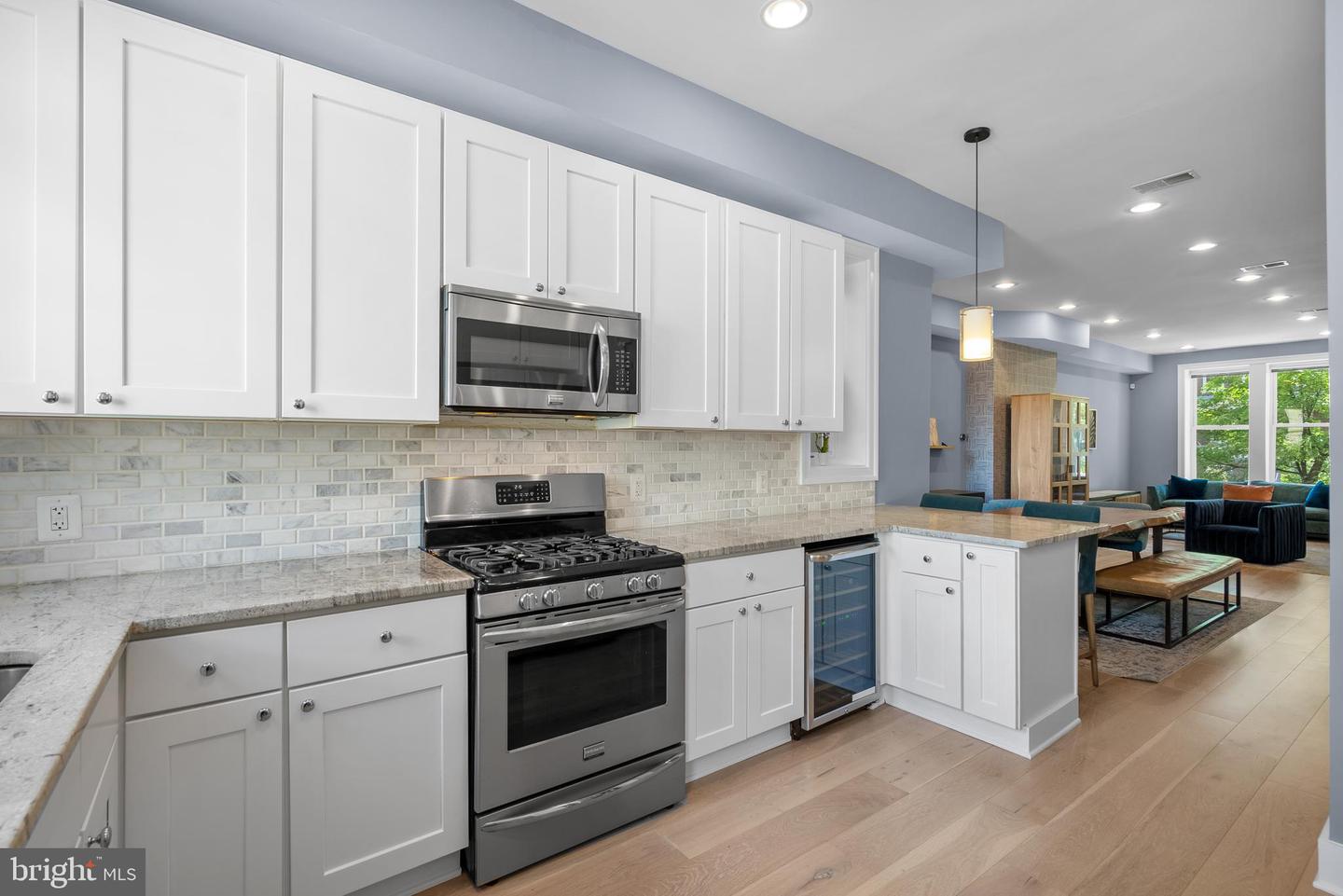1304 E ST NE, WASHINGTON, District Of Columbia 20002, 4 Bedrooms Bedrooms, ,3 BathroomsBathrooms,Residential,For sale,1304 E ST NE,DCDC2198592 MLS # DCDC2198592
