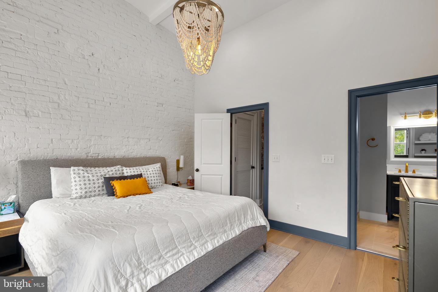 1304 E ST NE, WASHINGTON, District Of Columbia 20002, 4 Bedrooms Bedrooms, ,3 BathroomsBathrooms,Residential,For sale,1304 E ST NE,DCDC2198592 MLS # DCDC2198592