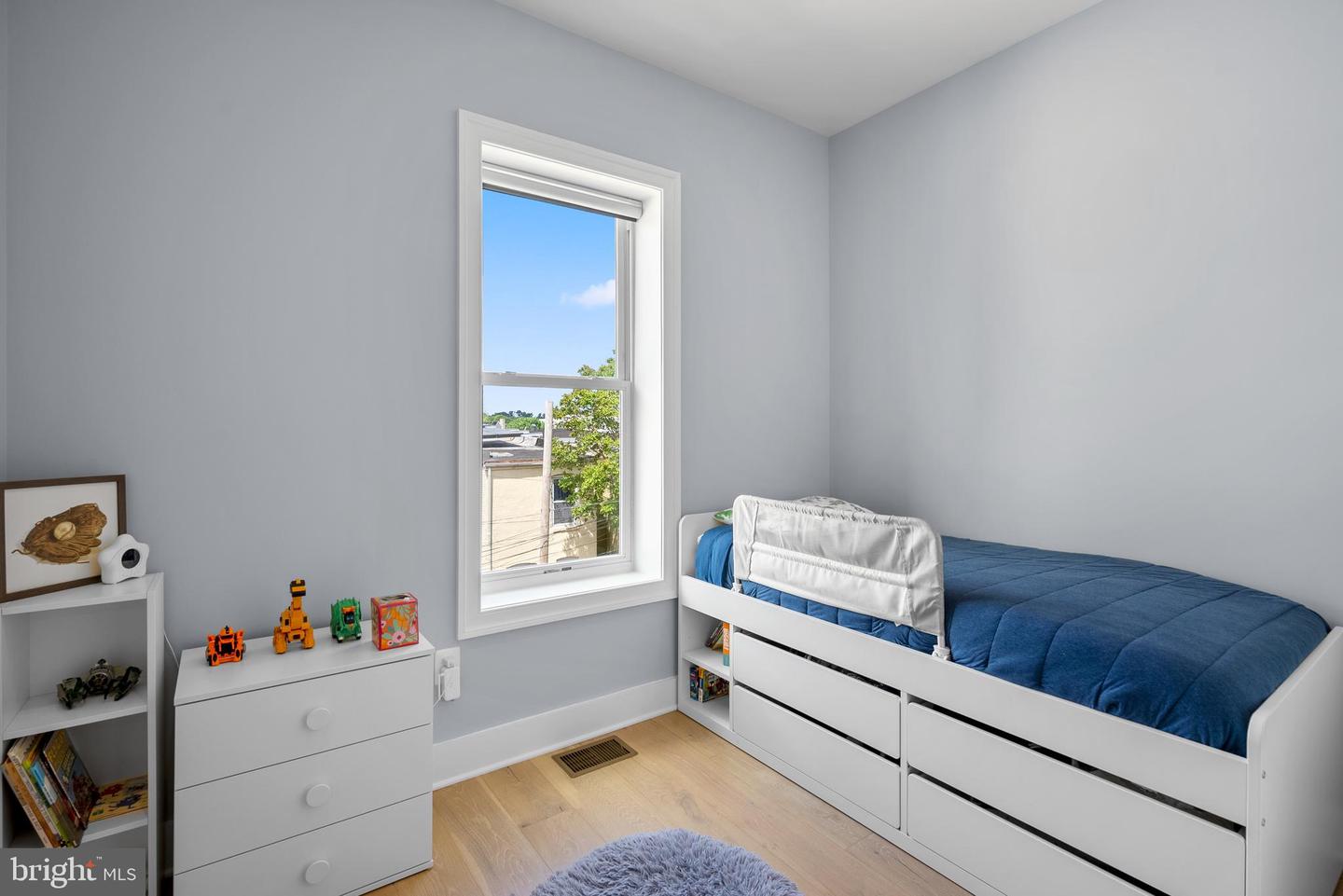 1304 E ST NE, WASHINGTON, District Of Columbia 20002, 4 Bedrooms Bedrooms, ,3 BathroomsBathrooms,Residential,For sale,1304 E ST NE,DCDC2198592 MLS # DCDC2198592