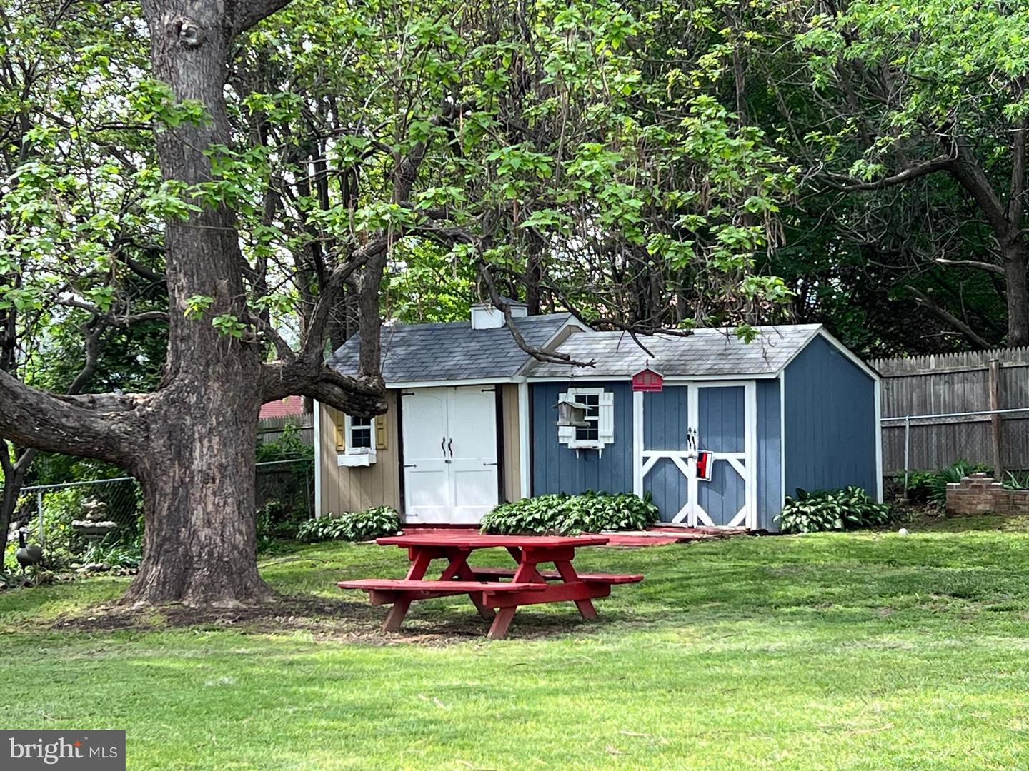 321 E E ST, PURCELLVILLE, Virginia 20132, 3 Bedrooms Bedrooms, ,2 BathroomsBathrooms,Residential,For sale,321 E E ST,VALO2095366 MLS # VALO2095366