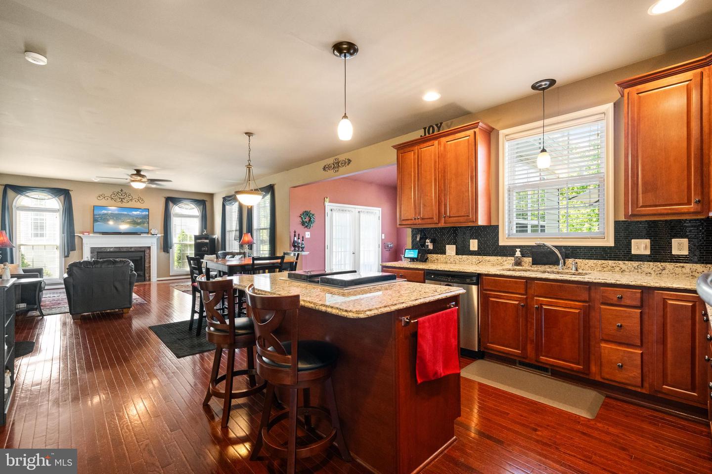 44 CLUB DR, STAFFORD, Virginia 22554, 5 Bedrooms Bedrooms, ,3 BathroomsBathrooms,Residential,For sale,44 CLUB DR,VAST2038412 MLS # VAST2038412