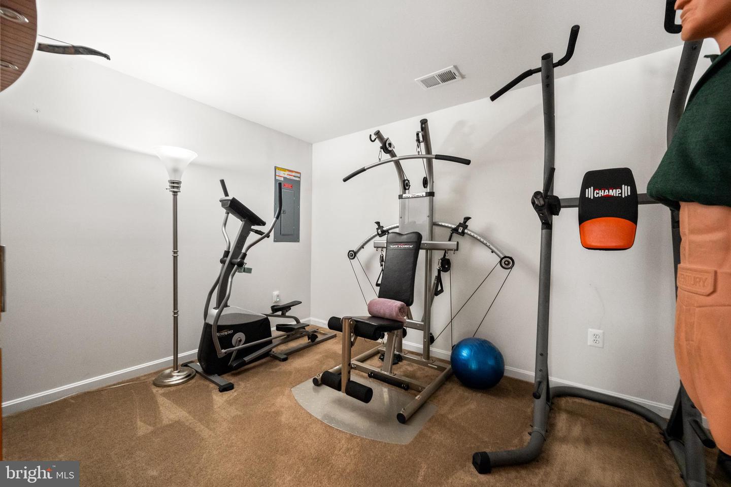 16280 EAGLE FLIGHT CIR, WOODBRIDGE, Virginia 22191, 5 Bedrooms Bedrooms, ,3 BathroomsBathrooms,Residential,For sale,16280 EAGLE FLIGHT CIR,VAPW2093568 MLS # VAPW2093568