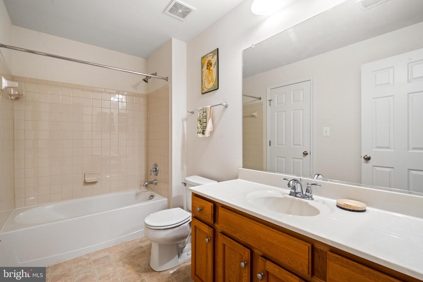 16280 EAGLE FLIGHT CIR, WOODBRIDGE, Virginia 22191, 5 Bedrooms Bedrooms, ,3 BathroomsBathrooms,Residential,For sale,16280 EAGLE FLIGHT CIR,VAPW2093568 MLS # VAPW2093568