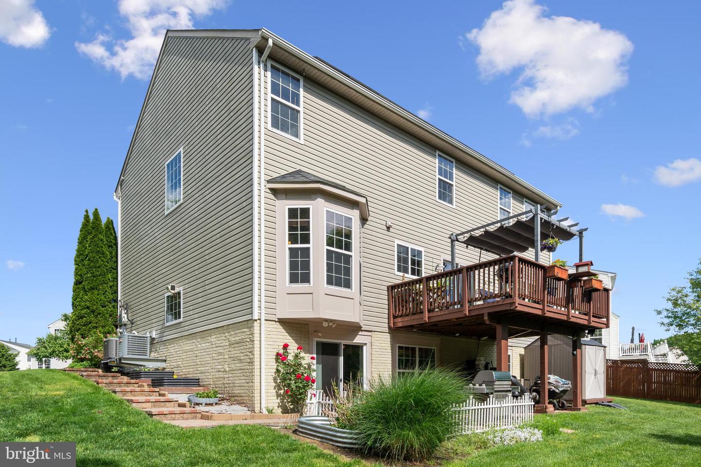 16280 EAGLE FLIGHT CIR, WOODBRIDGE, Virginia 22191, 5 Bedrooms Bedrooms, ,3 BathroomsBathrooms,Residential,For sale,16280 EAGLE FLIGHT CIR,VAPW2093568 MLS # VAPW2093568