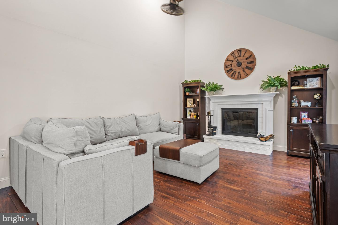 11204 LONGWOOD GROVE DR, RESTON, Virginia 20194, 4 Bedrooms Bedrooms, ,2 BathroomsBathrooms,Residential,For sale,11204 LONGWOOD GROVE DR,VAFX2237902 MLS # VAFX2237902
