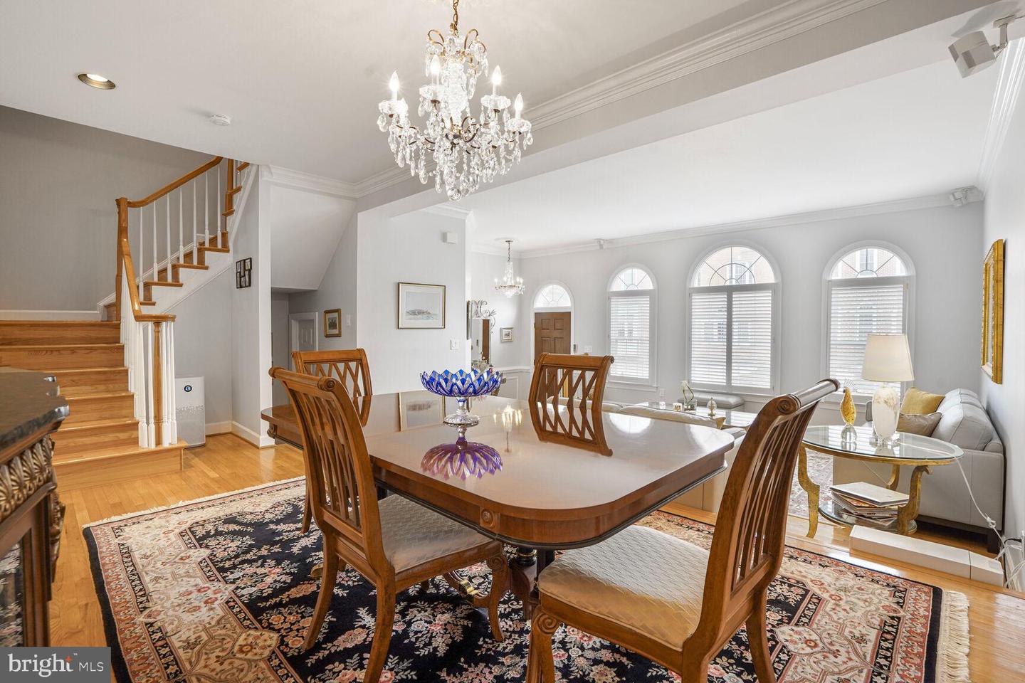 8511 WESTOWN WAY, VIENNA, Virginia 22182, 3 Bedrooms Bedrooms, ,3 BathroomsBathrooms,Residential,For sale,8511 WESTOWN WAY,VAFX2238086 MLS # VAFX2238086