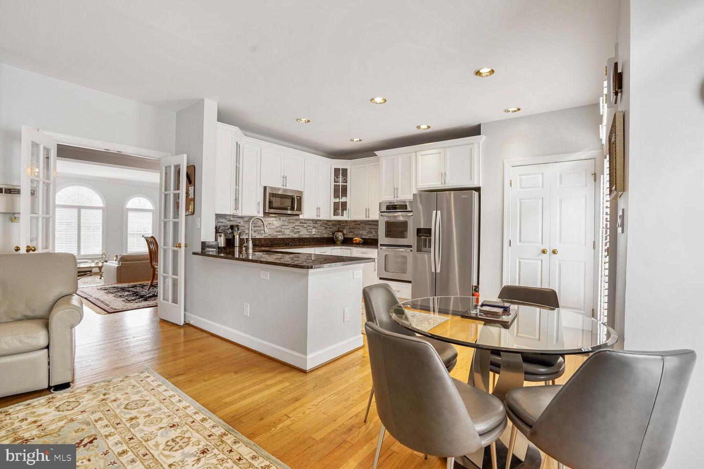 8511 WESTOWN WAY, VIENNA, Virginia 22182, 3 Bedrooms Bedrooms, ,3 BathroomsBathrooms,Residential,For sale,8511 WESTOWN WAY,VAFX2238086 MLS # VAFX2238086