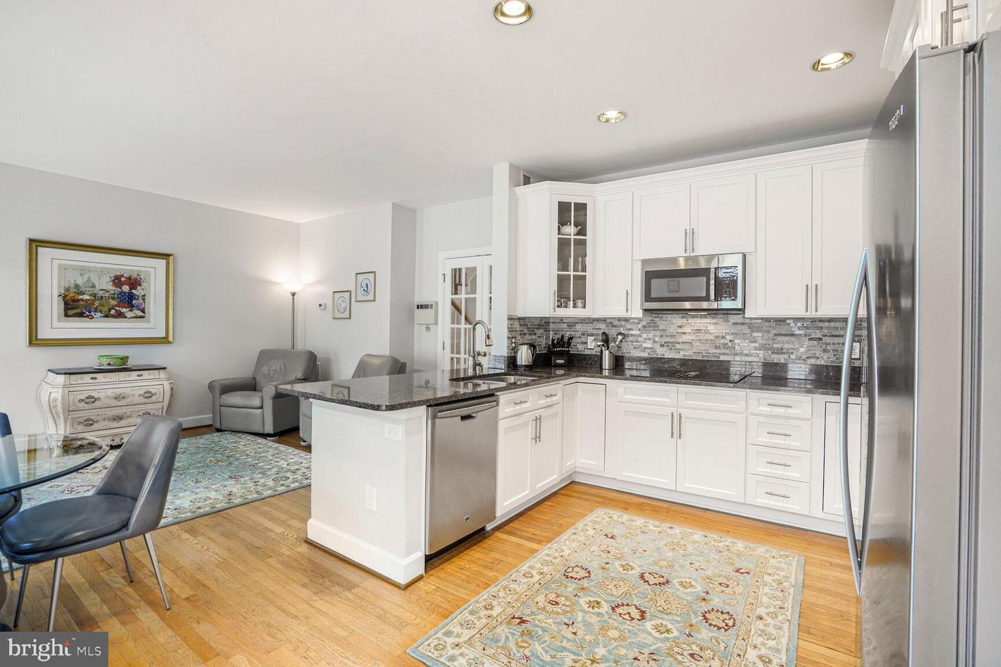 8511 WESTOWN WAY, VIENNA, Virginia 22182, 3 Bedrooms Bedrooms, ,3 BathroomsBathrooms,Residential,For sale,8511 WESTOWN WAY,VAFX2238086 MLS # VAFX2238086
