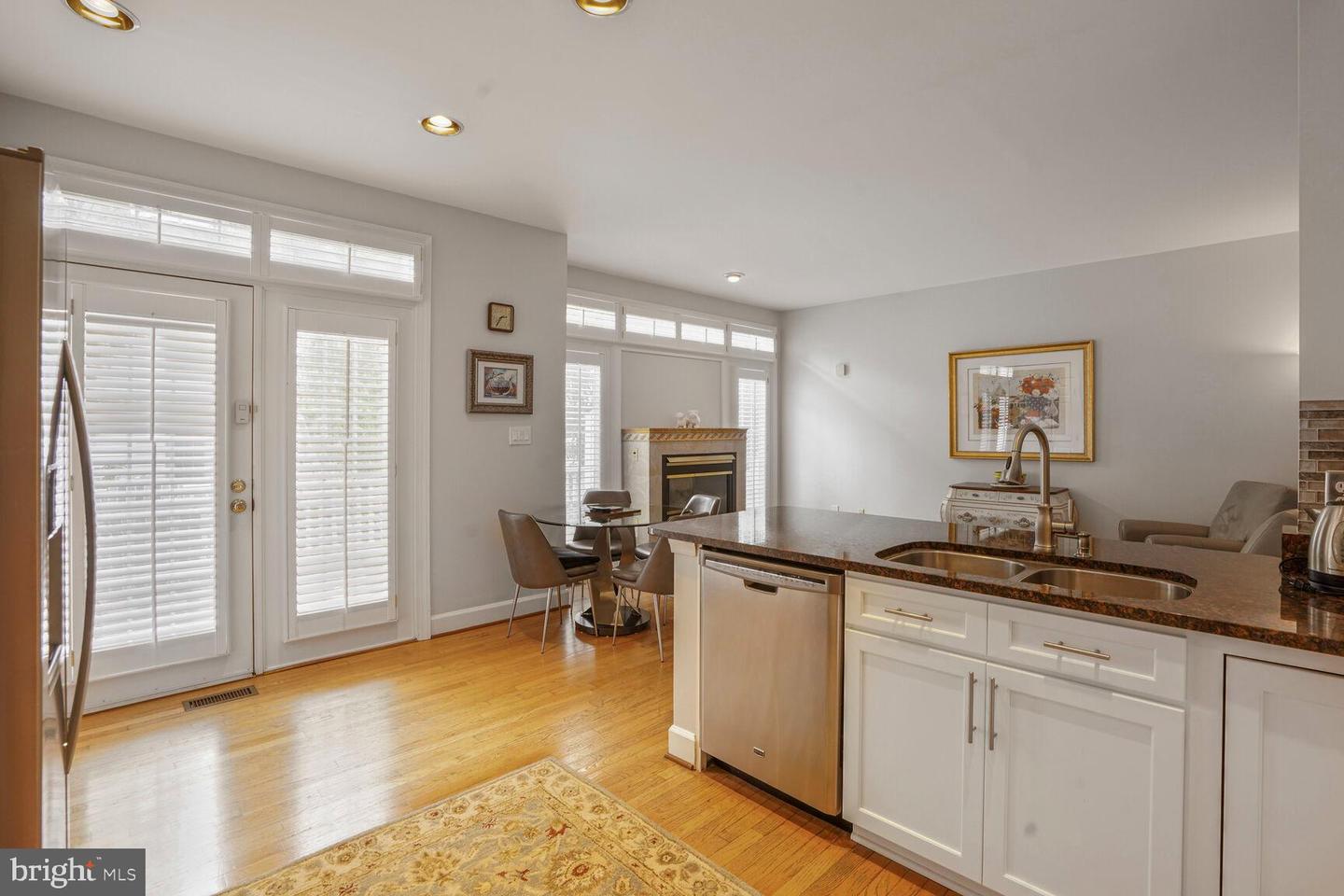 8511 WESTOWN WAY, VIENNA, Virginia 22182, 3 Bedrooms Bedrooms, ,3 BathroomsBathrooms,Residential,For sale,8511 WESTOWN WAY,VAFX2238086 MLS # VAFX2238086