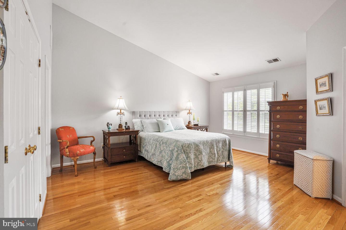 8511 WESTOWN WAY, VIENNA, Virginia 22182, 3 Bedrooms Bedrooms, ,3 BathroomsBathrooms,Residential,For sale,8511 WESTOWN WAY,VAFX2238086 MLS # VAFX2238086