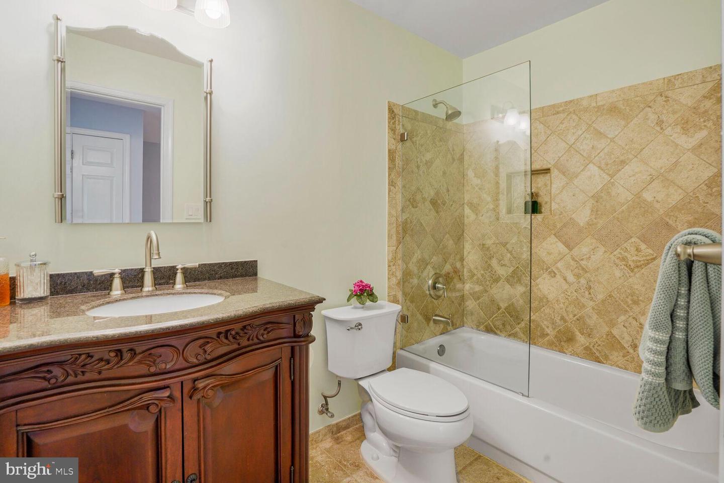 8511 WESTOWN WAY, VIENNA, Virginia 22182, 3 Bedrooms Bedrooms, ,3 BathroomsBathrooms,Residential,For sale,8511 WESTOWN WAY,VAFX2238086 MLS # VAFX2238086
