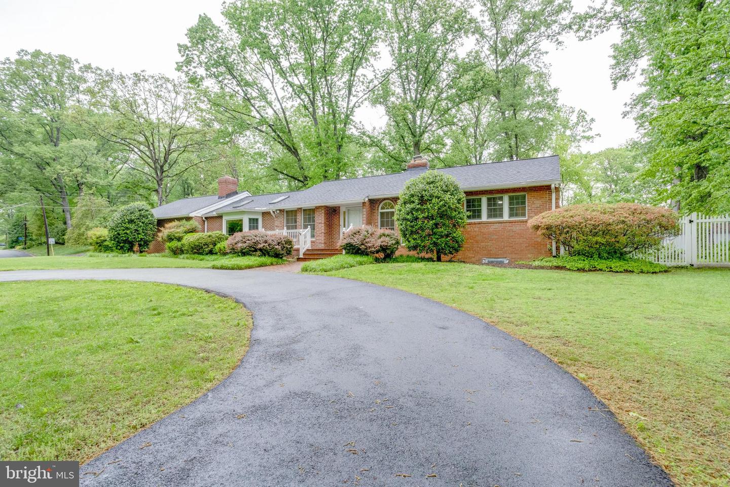 8212 WOODLAND AVE, ANNANDALE, Virginia 22003, 4 Bedrooms Bedrooms, ,3 BathroomsBathrooms,Residential,For sale,8212 WOODLAND AVE,VAFX2238322 MLS # VAFX2238322