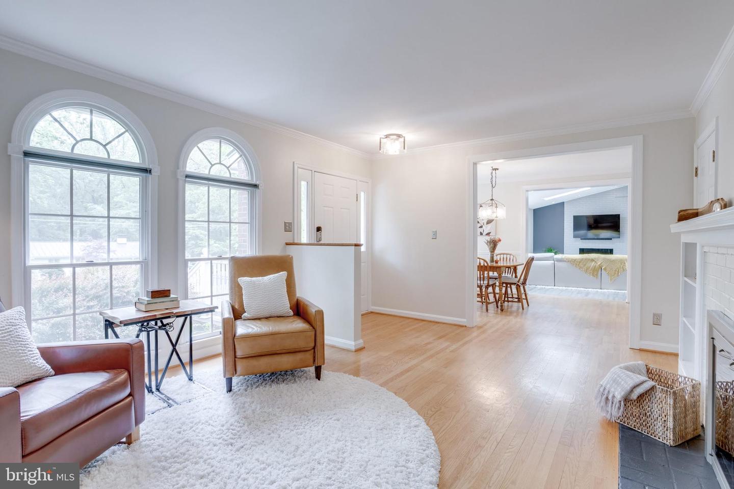 8212 WOODLAND AVE, ANNANDALE, Virginia 22003, 4 Bedrooms Bedrooms, ,3 BathroomsBathrooms,Residential,For sale,8212 WOODLAND AVE,VAFX2238322 MLS # VAFX2238322