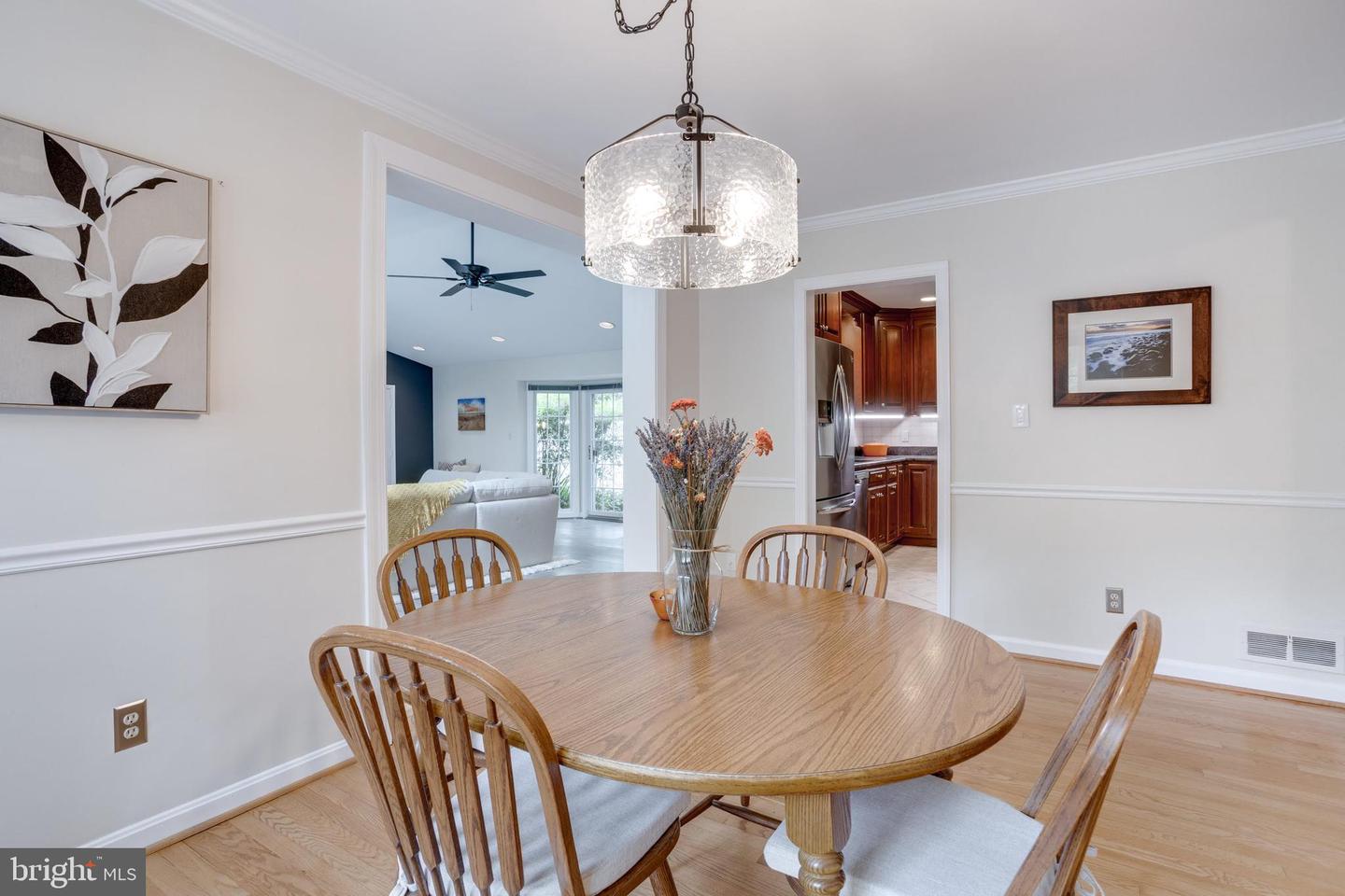 8212 WOODLAND AVE, ANNANDALE, Virginia 22003, 4 Bedrooms Bedrooms, ,3 BathroomsBathrooms,Residential,For sale,8212 WOODLAND AVE,VAFX2238322 MLS # VAFX2238322