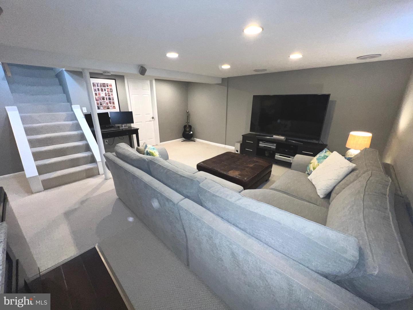 7216 DEBORAH DR, FALLS CHURCH, Virginia 22046, 3 Bedrooms Bedrooms, ,2 BathroomsBathrooms,Residential,For sale,7216 DEBORAH DR,VAFX2238336 MLS # VAFX2238336