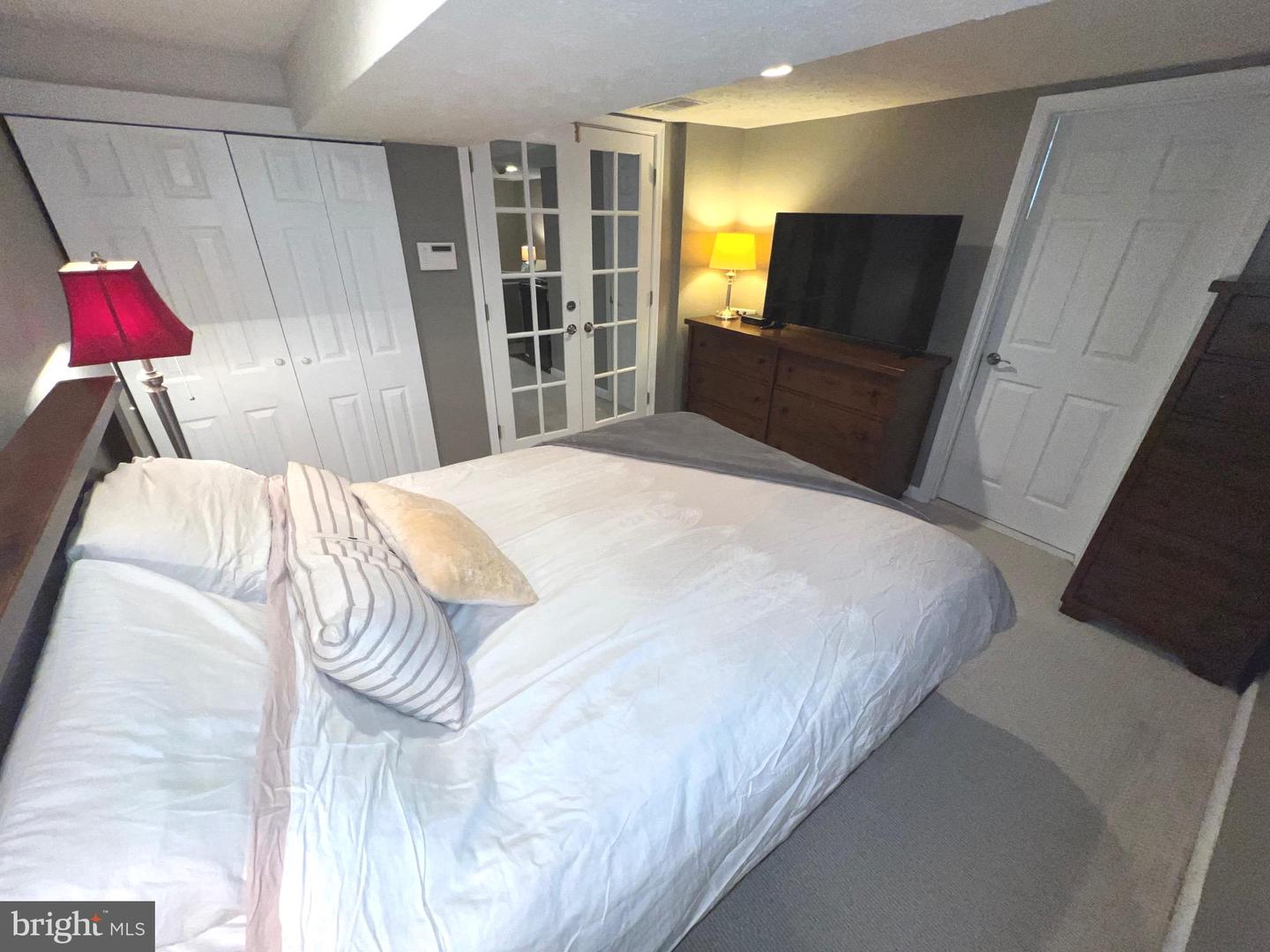 7216 DEBORAH DR, FALLS CHURCH, Virginia 22046, 3 Bedrooms Bedrooms, ,2 BathroomsBathrooms,Residential,For sale,7216 DEBORAH DR,VAFX2238336 MLS # VAFX2238336