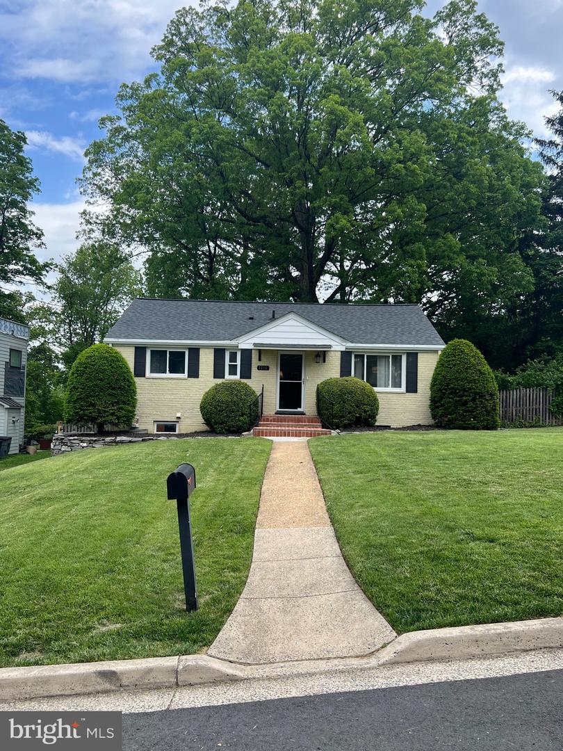 7216 DEBORAH DR, FALLS CHURCH, Virginia 22046, 3 Bedrooms Bedrooms, ,2 BathroomsBathrooms,Residential,For sale,7216 DEBORAH DR,VAFX2238336 MLS # VAFX2238336