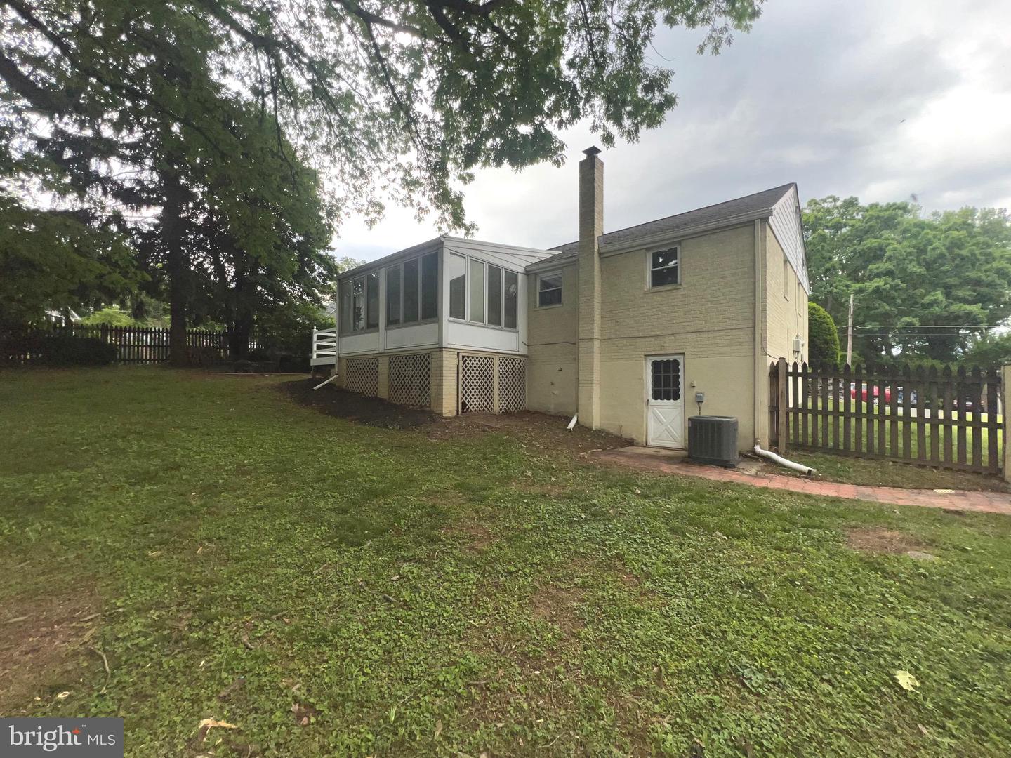 7216 DEBORAH DR, FALLS CHURCH, Virginia 22046, 3 Bedrooms Bedrooms, ,2 BathroomsBathrooms,Residential,For sale,7216 DEBORAH DR,VAFX2238336 MLS # VAFX2238336