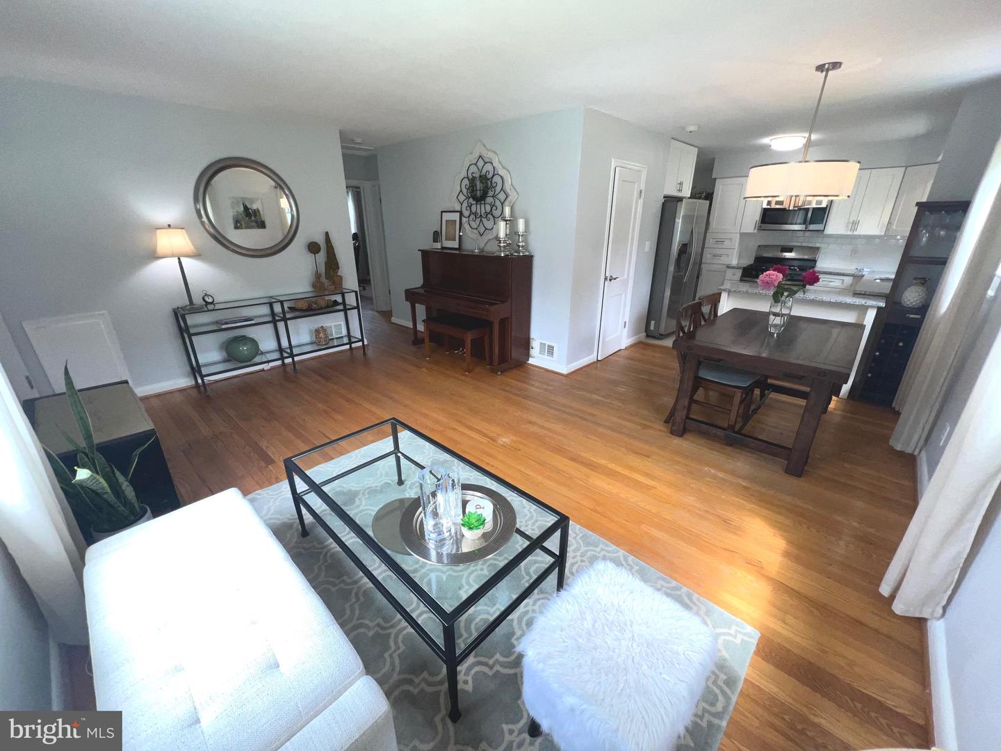 7216 DEBORAH DR, FALLS CHURCH, Virginia 22046, 3 Bedrooms Bedrooms, ,2 BathroomsBathrooms,Residential,For sale,7216 DEBORAH DR,VAFX2238336 MLS # VAFX2238336
