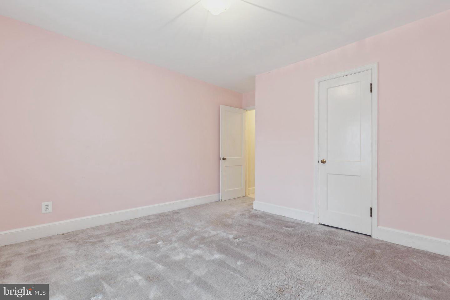 9005 LONGSTREET DR, MANASSAS, Virginia 20110, 3 Bedrooms Bedrooms, ,2 BathroomsBathrooms,Residential,For sale,9005 LONGSTREET DR,VAMN2008262 MLS # VAMN2008262