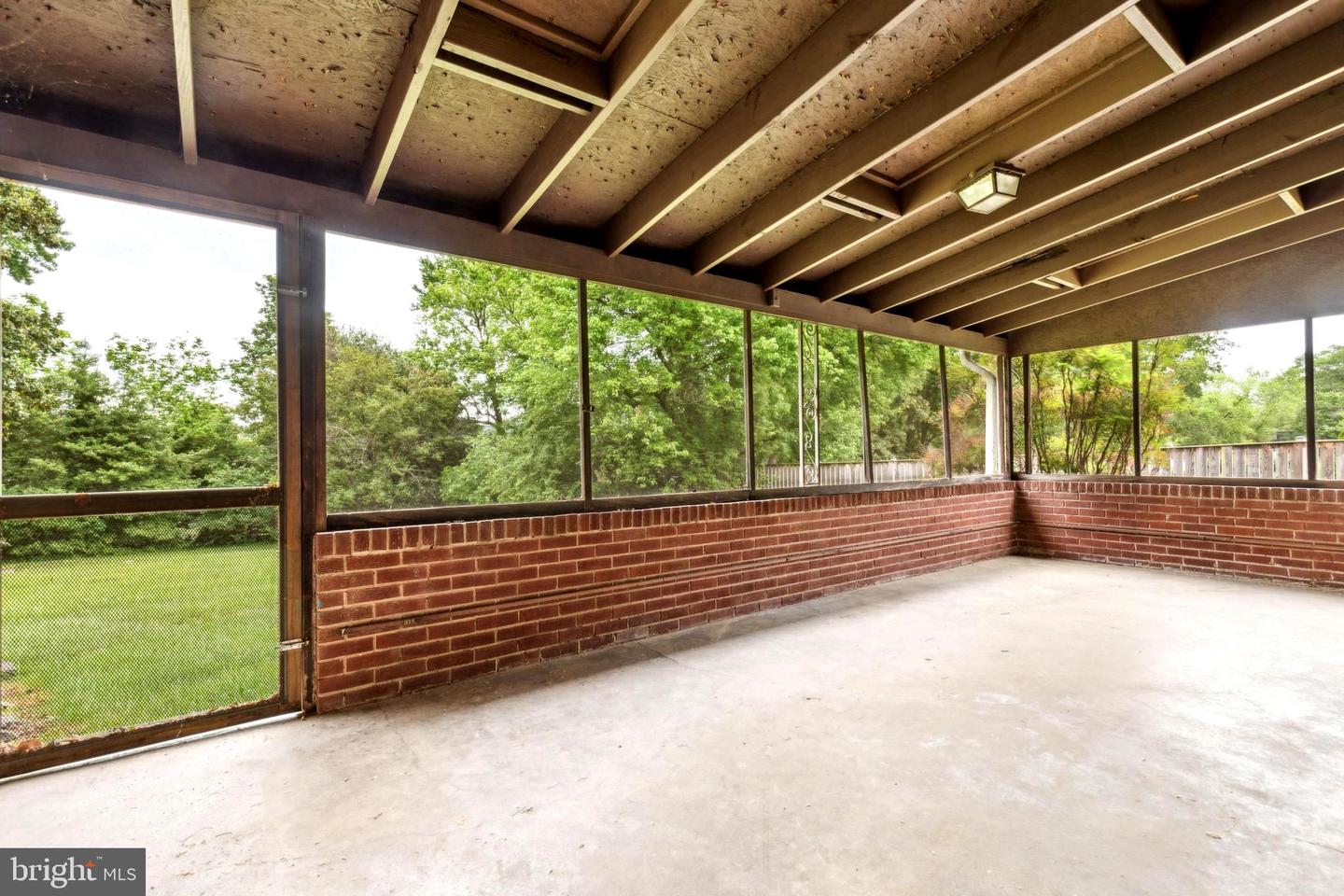 9005 LONGSTREET DR, MANASSAS, Virginia 20110, 3 Bedrooms Bedrooms, ,2 BathroomsBathrooms,Residential,For sale,9005 LONGSTREET DR,VAMN2008262 MLS # VAMN2008262