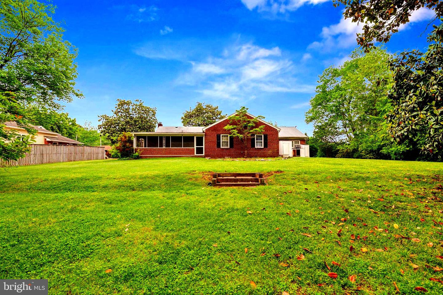 9005 LONGSTREET DR, MANASSAS, Virginia 20110, 3 Bedrooms Bedrooms, ,2 BathroomsBathrooms,Residential,For sale,9005 LONGSTREET DR,VAMN2008262 MLS # VAMN2008262