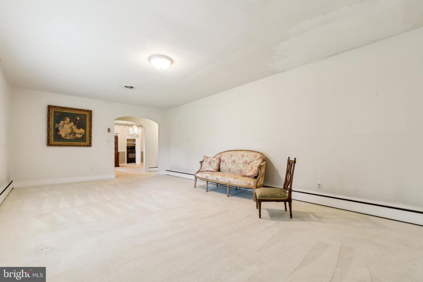 9005 LONGSTREET DR, MANASSAS, Virginia 20110, 3 Bedrooms Bedrooms, ,2 BathroomsBathrooms,Residential,For sale,9005 LONGSTREET DR,VAMN2008262 MLS # VAMN2008262