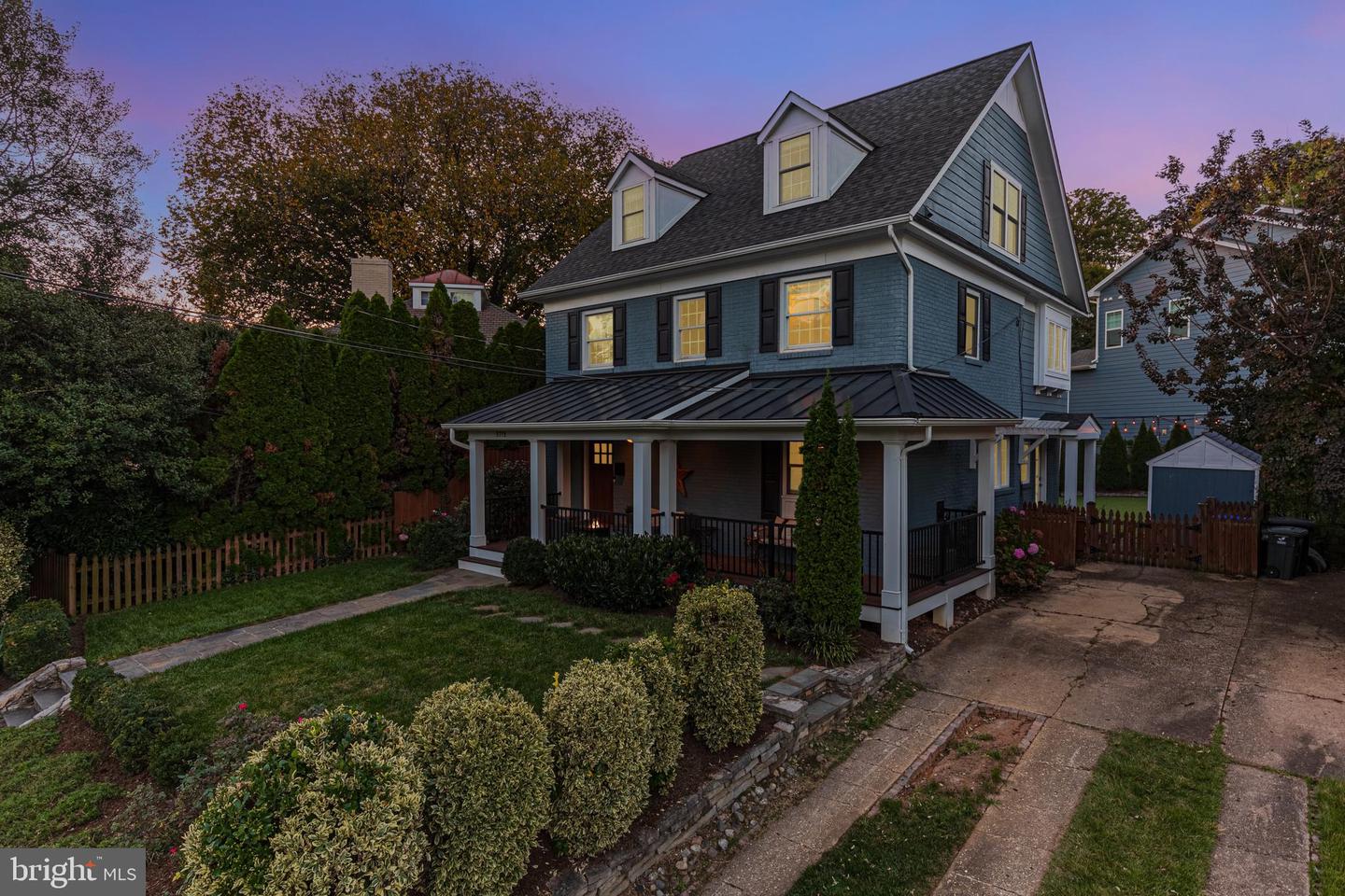 5719 15TH ST N, ARLINGTON, Virginia 22205, 6 Bedrooms Bedrooms, ,4 BathroomsBathrooms,Residential,For sale,5719 15TH ST N,VAAR2056926 MLS # VAAR2056926
