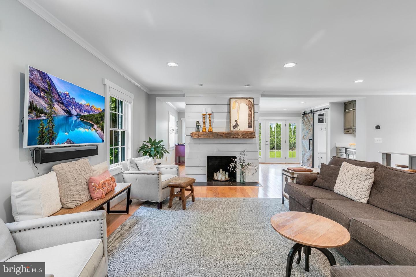 5719 15TH ST N, ARLINGTON, Virginia 22205, 6 Bedrooms Bedrooms, ,4 BathroomsBathrooms,Residential,For sale,5719 15TH ST N,VAAR2056926 MLS # VAAR2056926