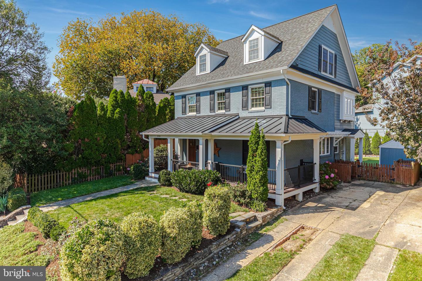 5719 15TH ST N, ARLINGTON, Virginia 22205, 6 Bedrooms Bedrooms, ,4 BathroomsBathrooms,Residential,For sale,5719 15TH ST N,VAAR2056926 MLS # VAAR2056926