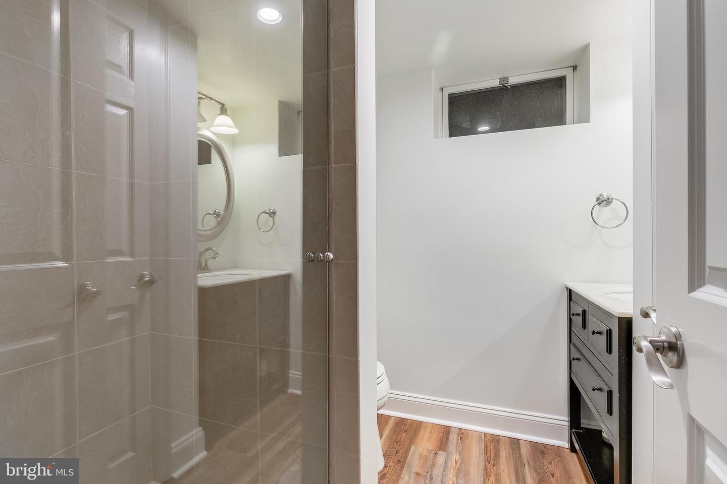 5719 15TH ST N, ARLINGTON, Virginia 22205, 6 Bedrooms Bedrooms, ,4 BathroomsBathrooms,Residential,For sale,5719 15TH ST N,VAAR2056926 MLS # VAAR2056926